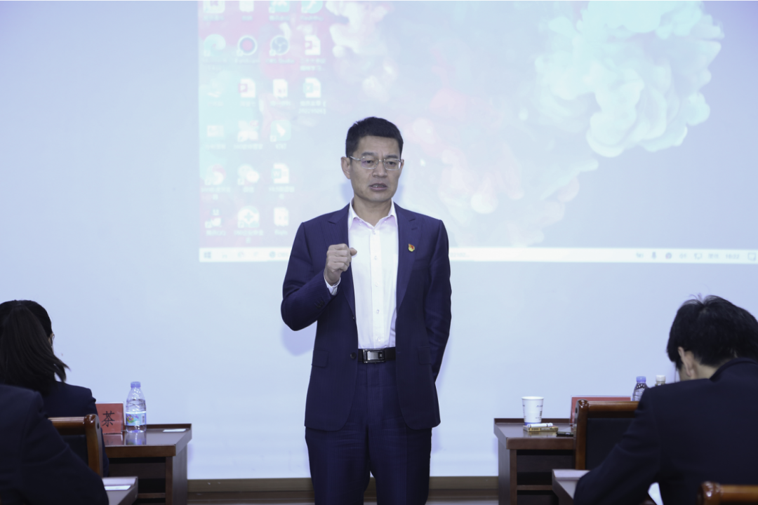 以知識競賽別開生面的形式，社科賽斯黨支部集中學習黨的二十大精神