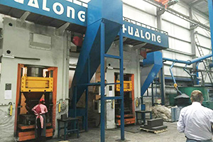 伺服螺旋壓力機(jī) 伺服螺旋壓力機(jī)